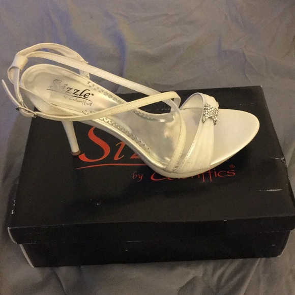 Off white high heel sandals - Picture 2 of 4
